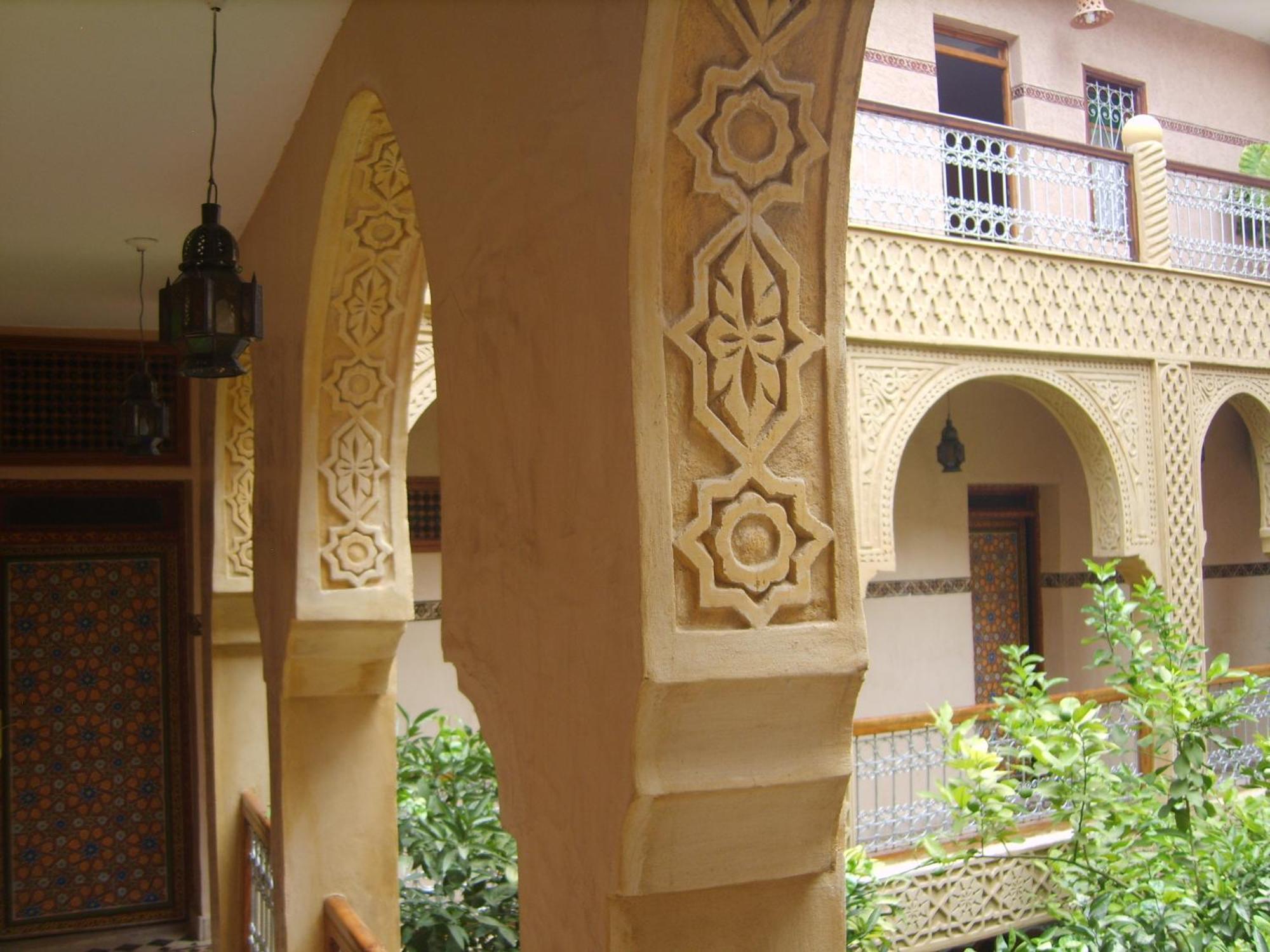 Riad Les Chrifis Navette Aeroport 24 Sur 24 Fès Dış mekan fotoğraf