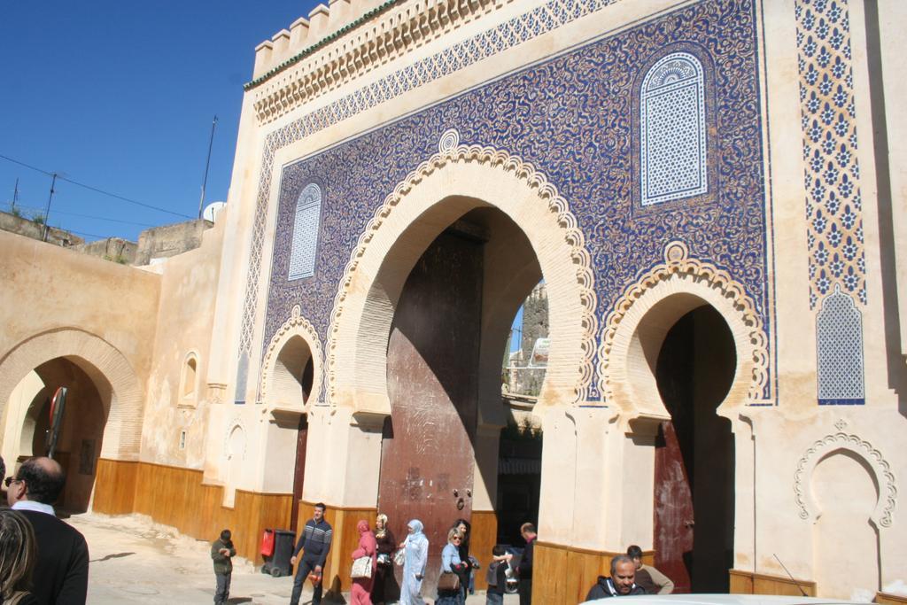 Riad Les Chrifis Navette Aeroport 24 Sur 24 Fès Dış mekan fotoğraf